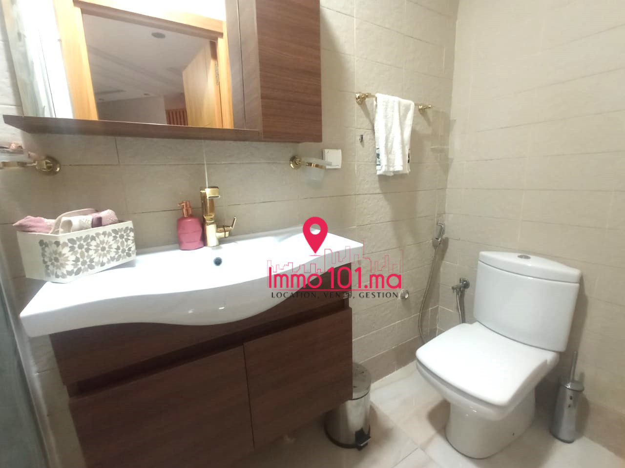 Appartement à vendre à Hay Riad YBV1977